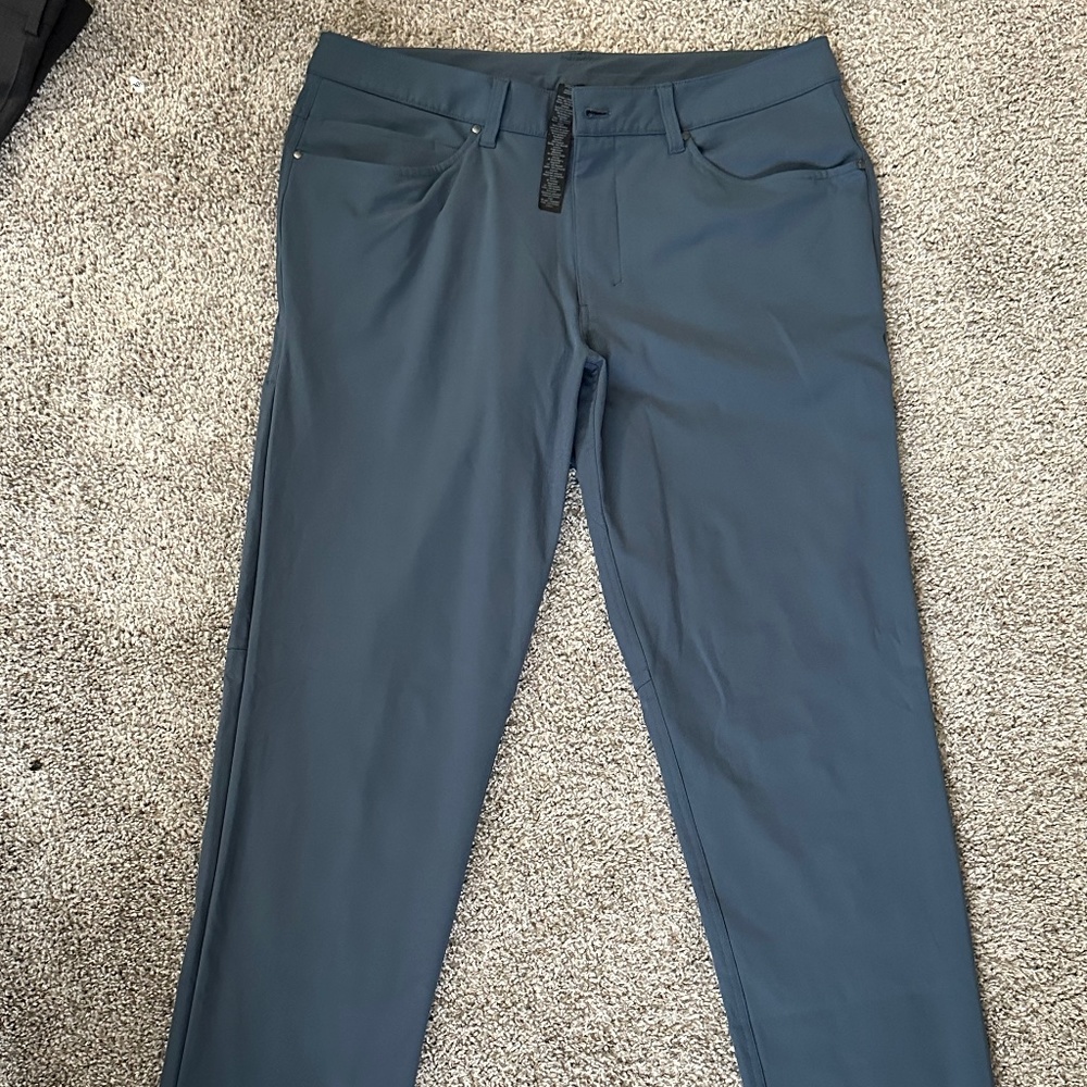 Lululemon ABC Classic Fit Pants Size 34